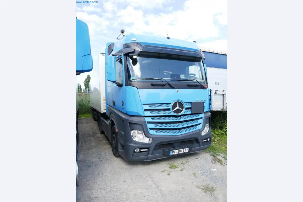 Voertuigen en BGA van een transport- en logistiekbedrijf-2