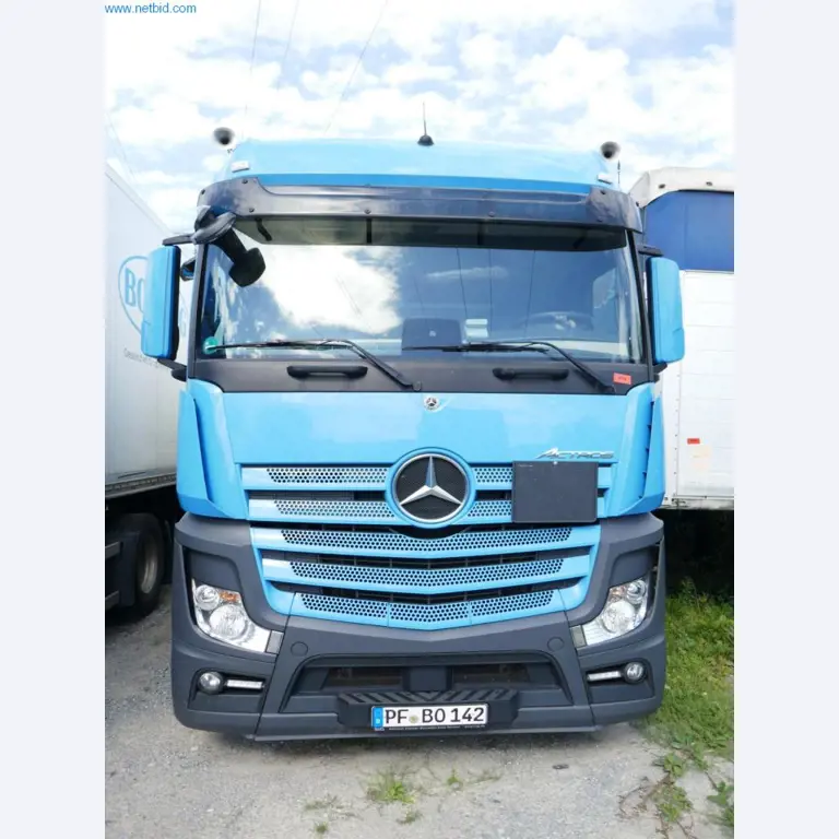 Voertuigen en BGA van een transport- en logistiekbedrijf-3