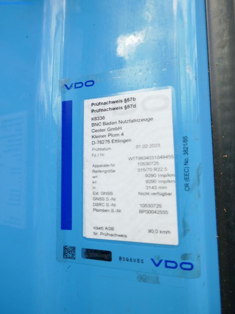 Vehículos y BGA de una empresa de transporte y logística-11