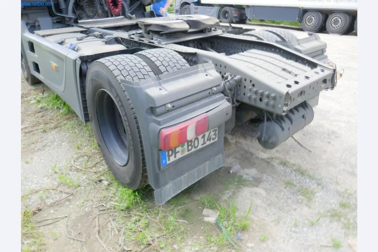 Voertuigen en BGA van een transport- en logistiekbedrijf-13