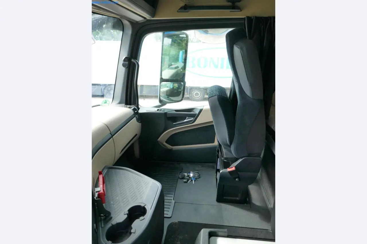 Voertuigen en BGA van een transport- en logistiekbedrijf-9