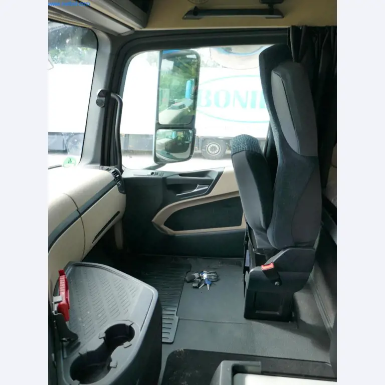 Voertuigen en BGA van een transport- en logistiekbedrijf-9