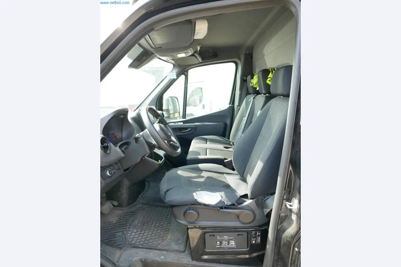 Veículos e BGA de uma empresa de transportes e logística-8