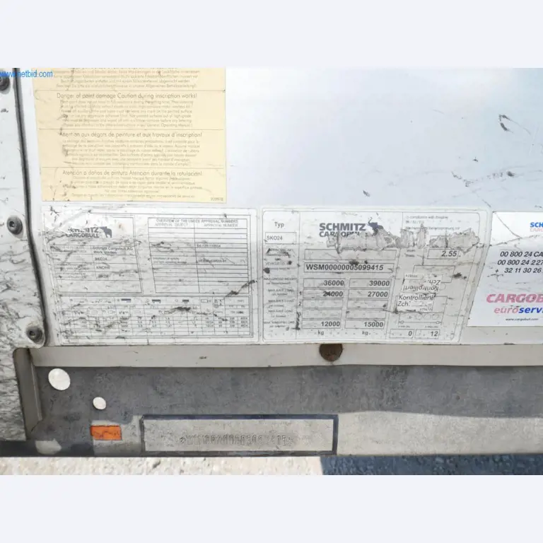 Voertuigen en BGA van een transport- en logistiekbedrijf-13
