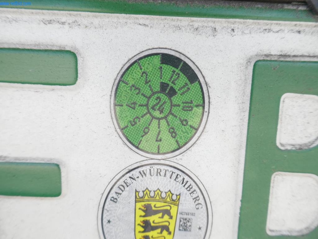 Vehículos y BGA de una empresa de transporte y logística-18