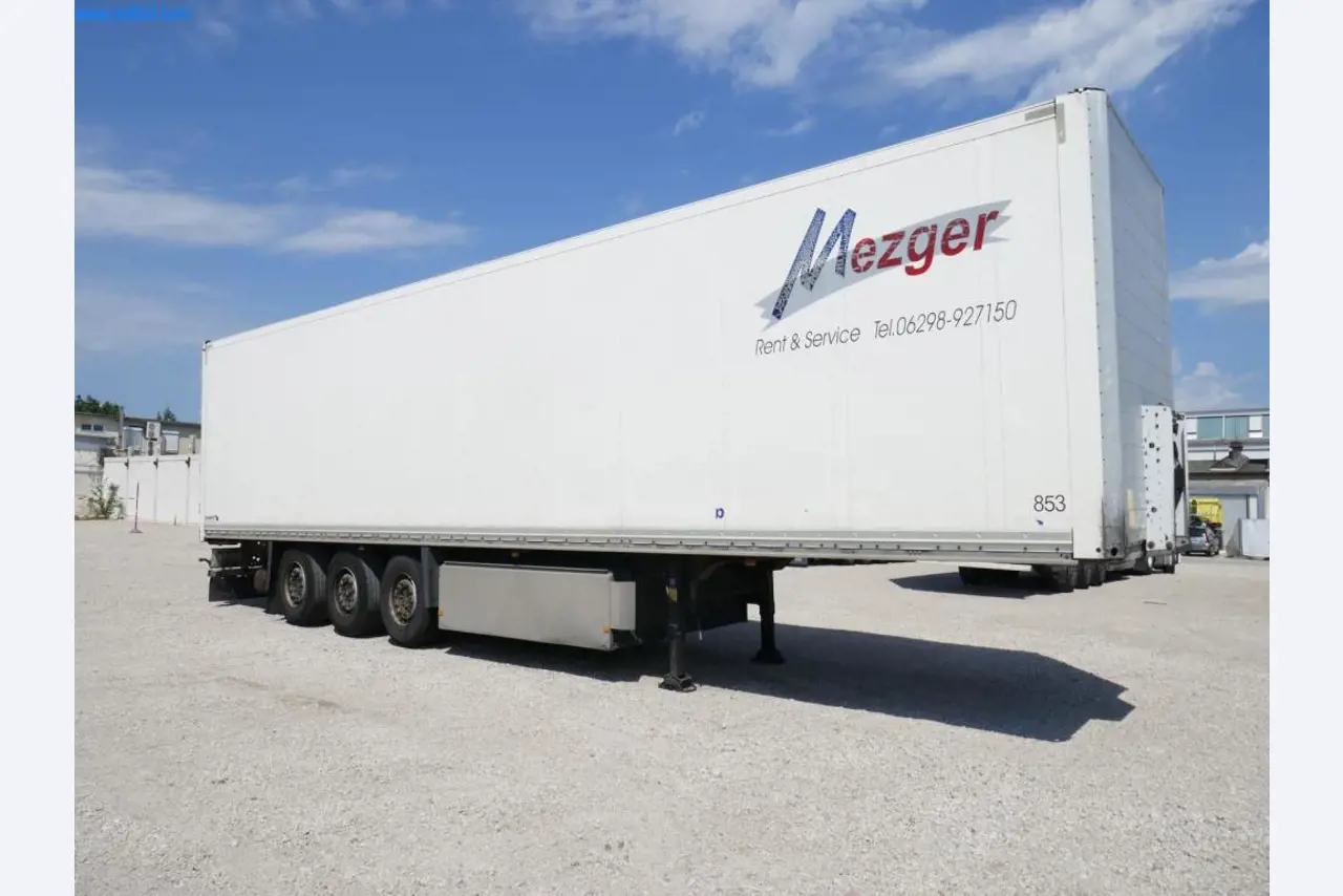 Voertuigen en BGA van een transport- en logistiekbedrijf-1