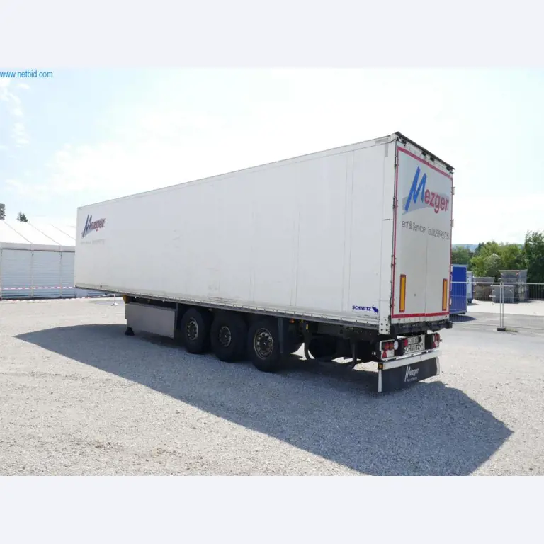 Voertuigen en BGA van een transport- en logistiekbedrijf-2