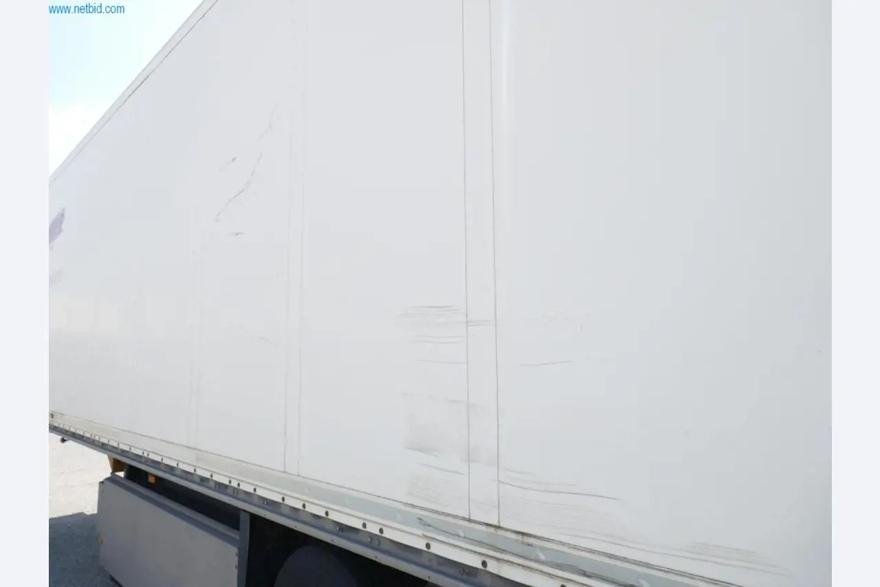 Voertuigen en BGA van een transport- en logistiekbedrijf-4