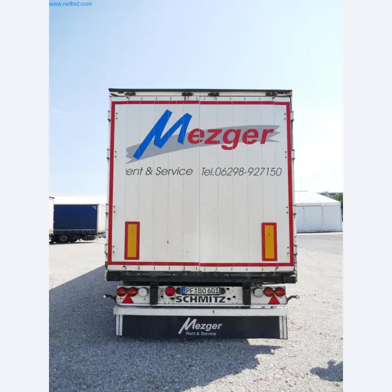 Voertuigen en BGA van een transport- en logistiekbedrijf-8