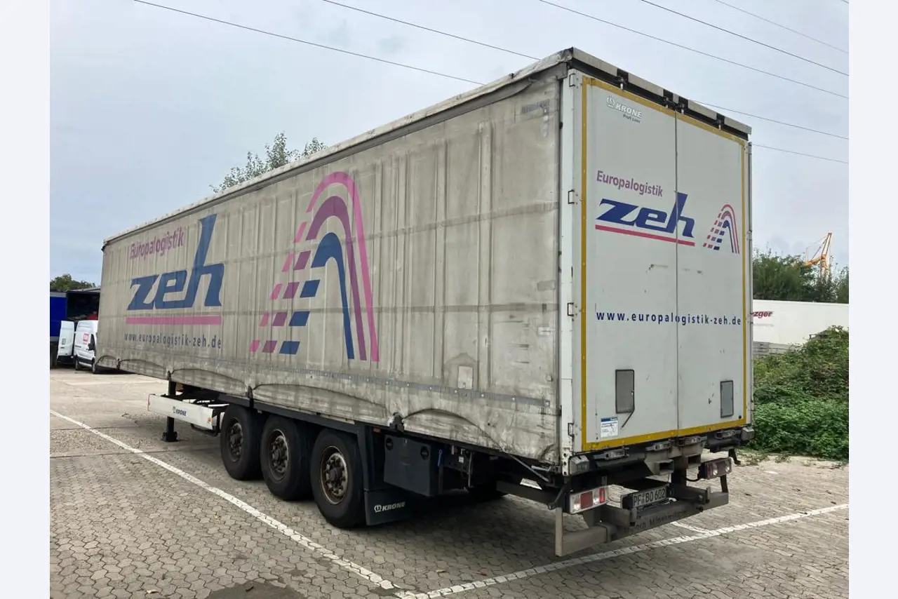 Veículos e BGA de uma empresa de transportes e logística-5