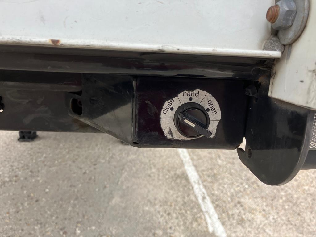 Vehículos y BGA de una empresa de transporte y logística-6