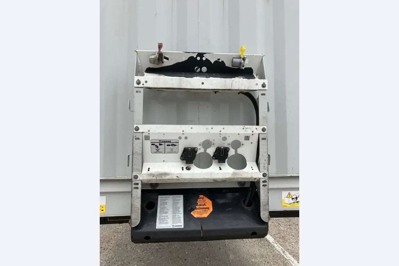 Veículos e BGA de uma empresa de transportes e logística-8