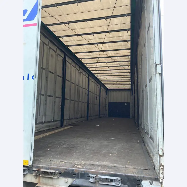 Veículos e BGA de uma empresa de transportes e logística-9