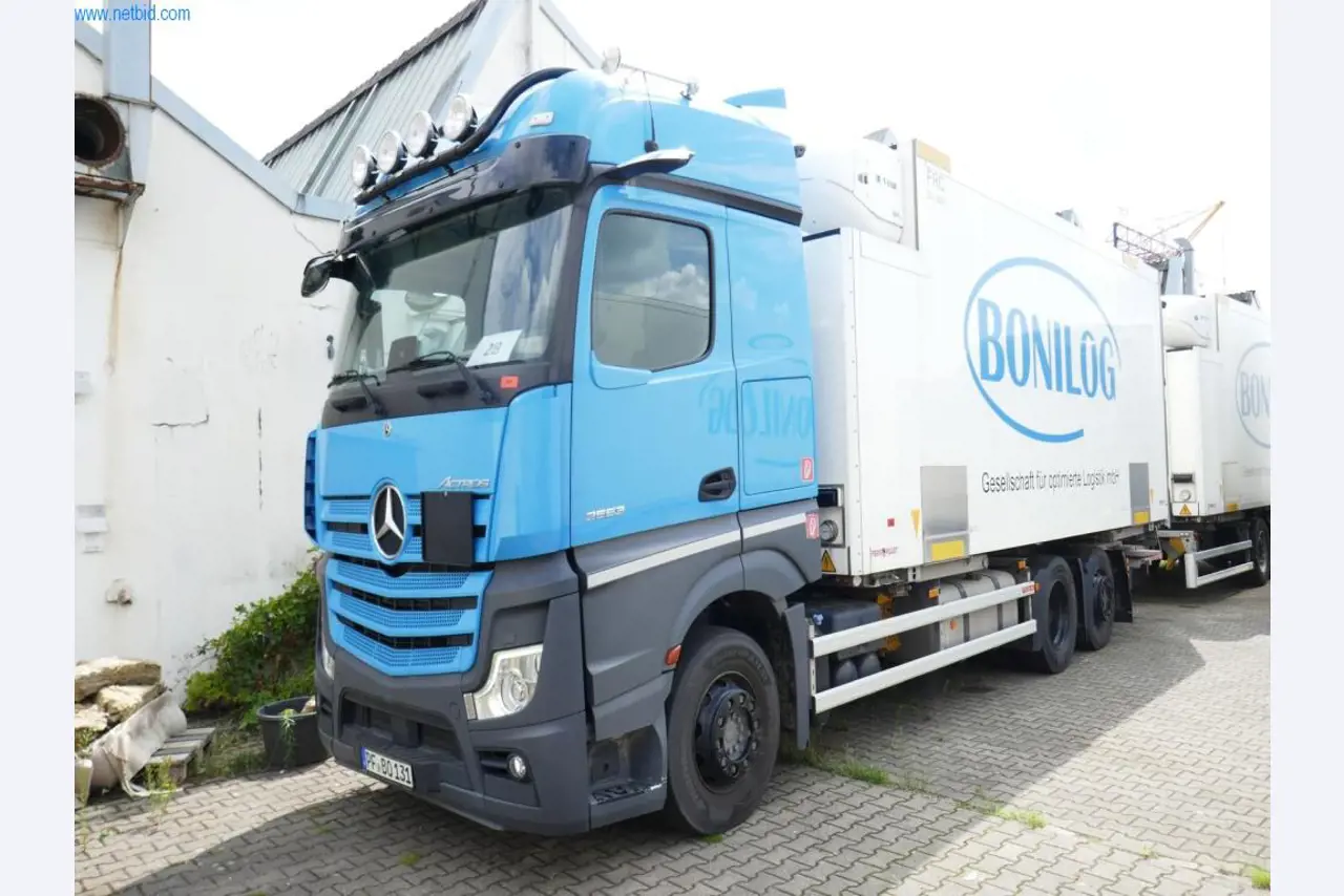 Veículos e BGA de uma empresa de transportes e logística-1