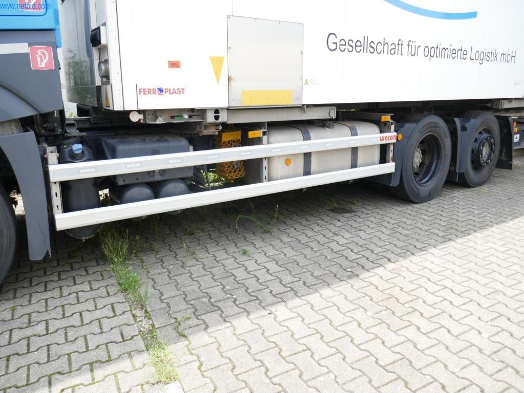 Veículos e BGA de uma empresa de transportes e logística-3