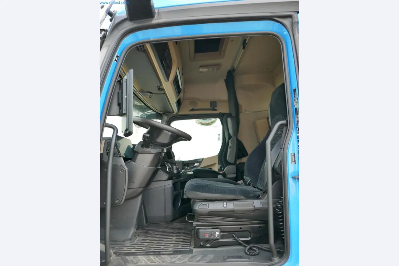 Veículos e BGA de uma empresa de transportes e logística-7