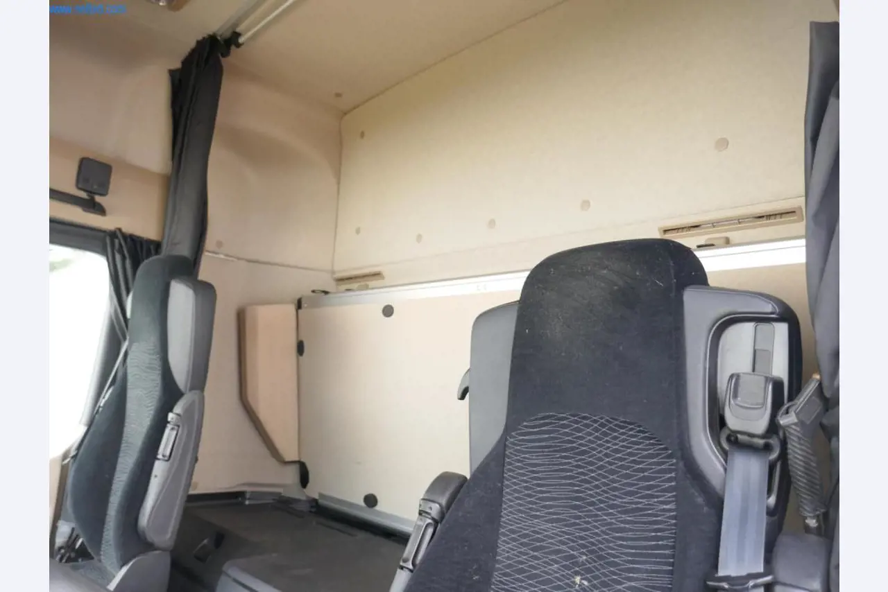 Veículos e BGA de uma empresa de transportes e logística-8