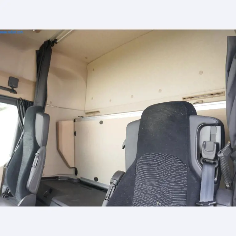 Veículos e BGA de uma empresa de transportes e logística-8