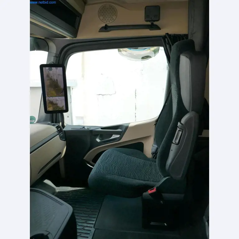 Veículos e BGA de uma empresa de transportes e logística-9