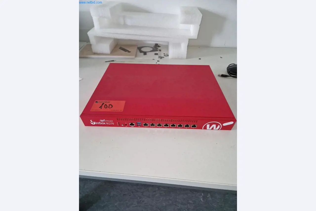 Dobrze utrzymany sprzęt laboratoryjny-1