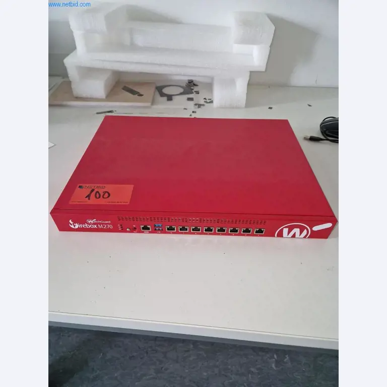 Dobrze utrzymany sprzęt laboratoryjny-1