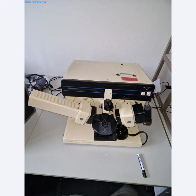 Dobrze utrzymany sprzęt laboratoryjny-2