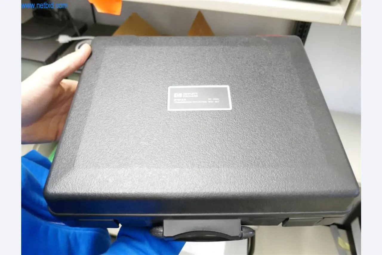 Dobře udržované laboratorní vybavení-7