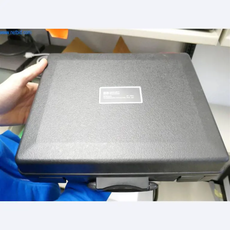 Dobře udržované laboratorní vybavení-7