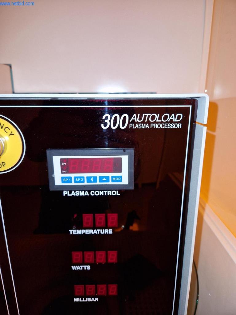 Dobrze utrzymany sprzęt laboratoryjny-2