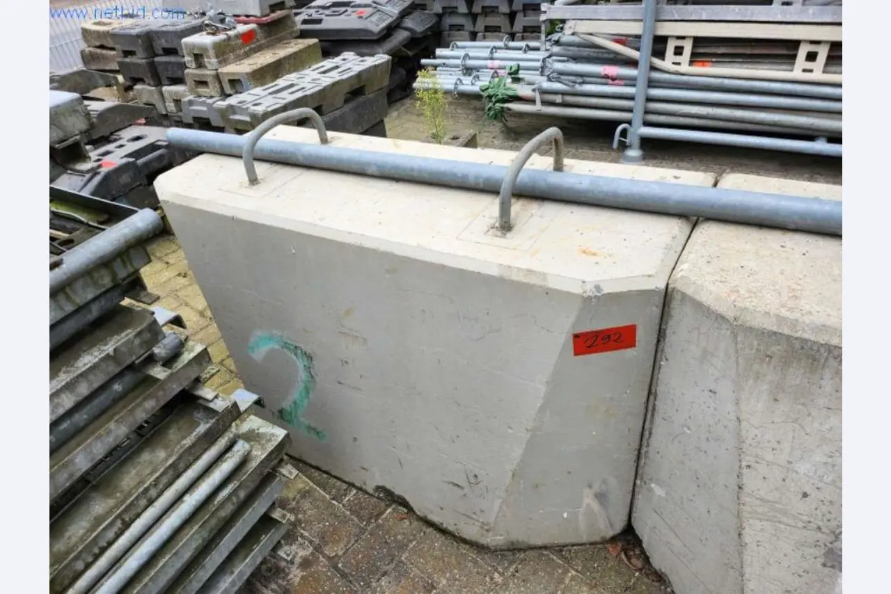 Maszyny budowlane i pojazdy-6