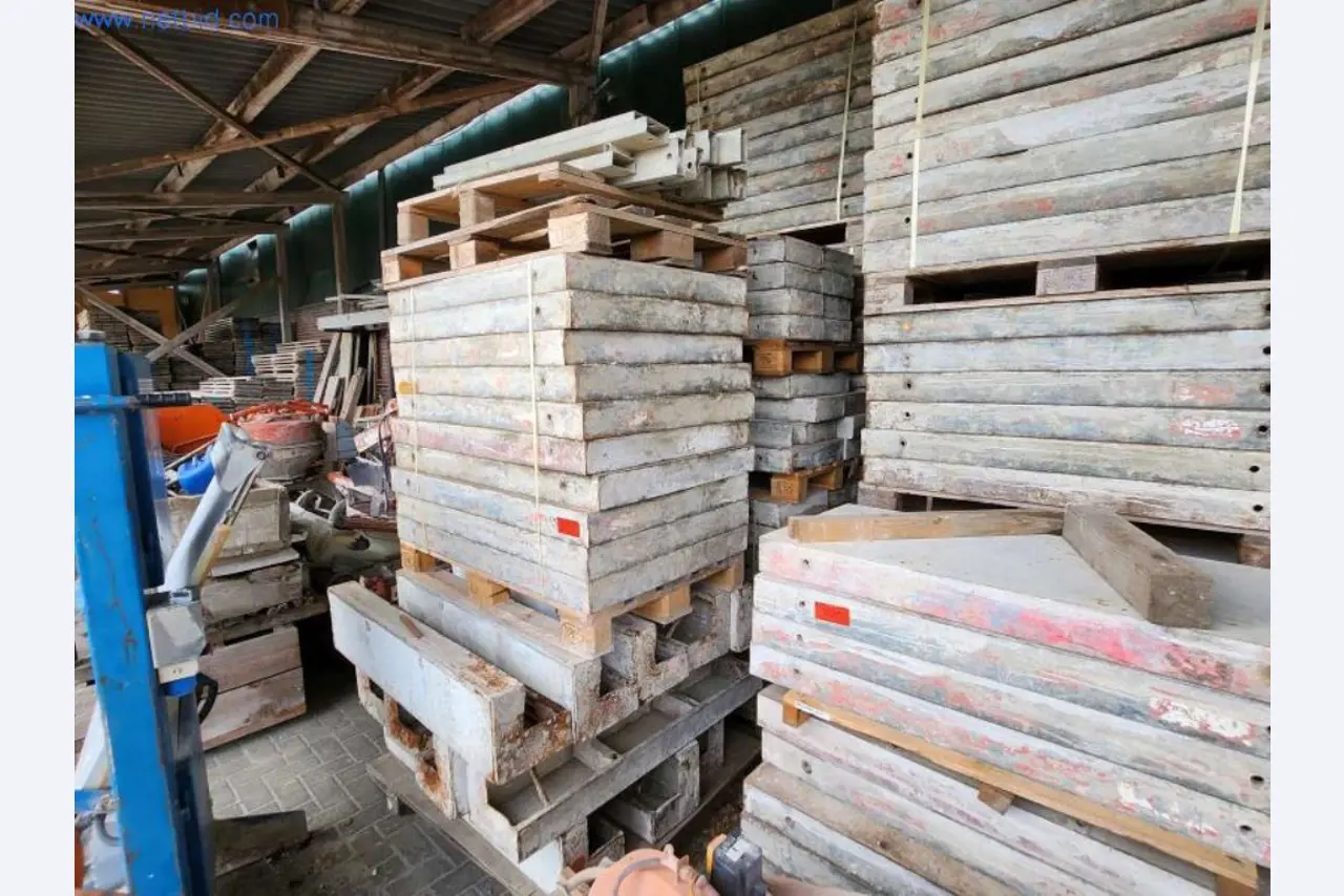 Maszyny budowlane i pojazdy-8