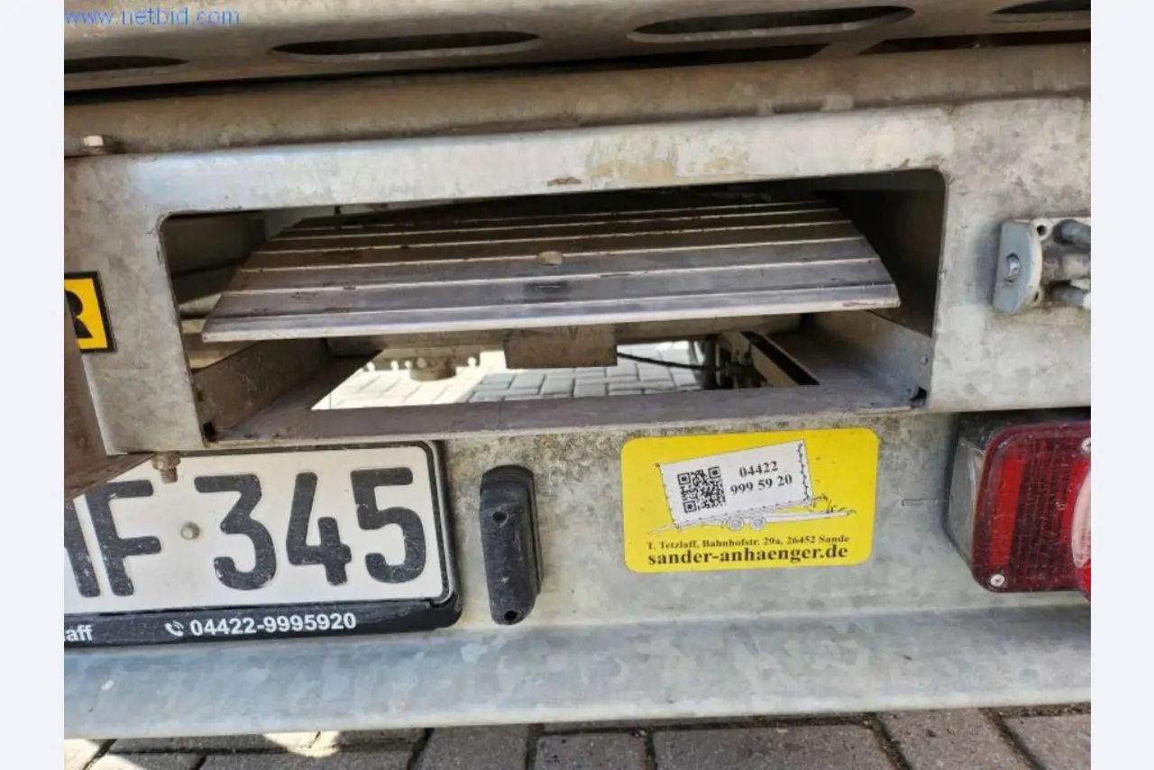 Baumaschinen und -fahrzeuge-11