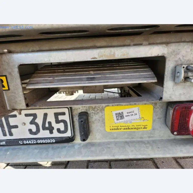 Baumaschinen und -fahrzeuge-11