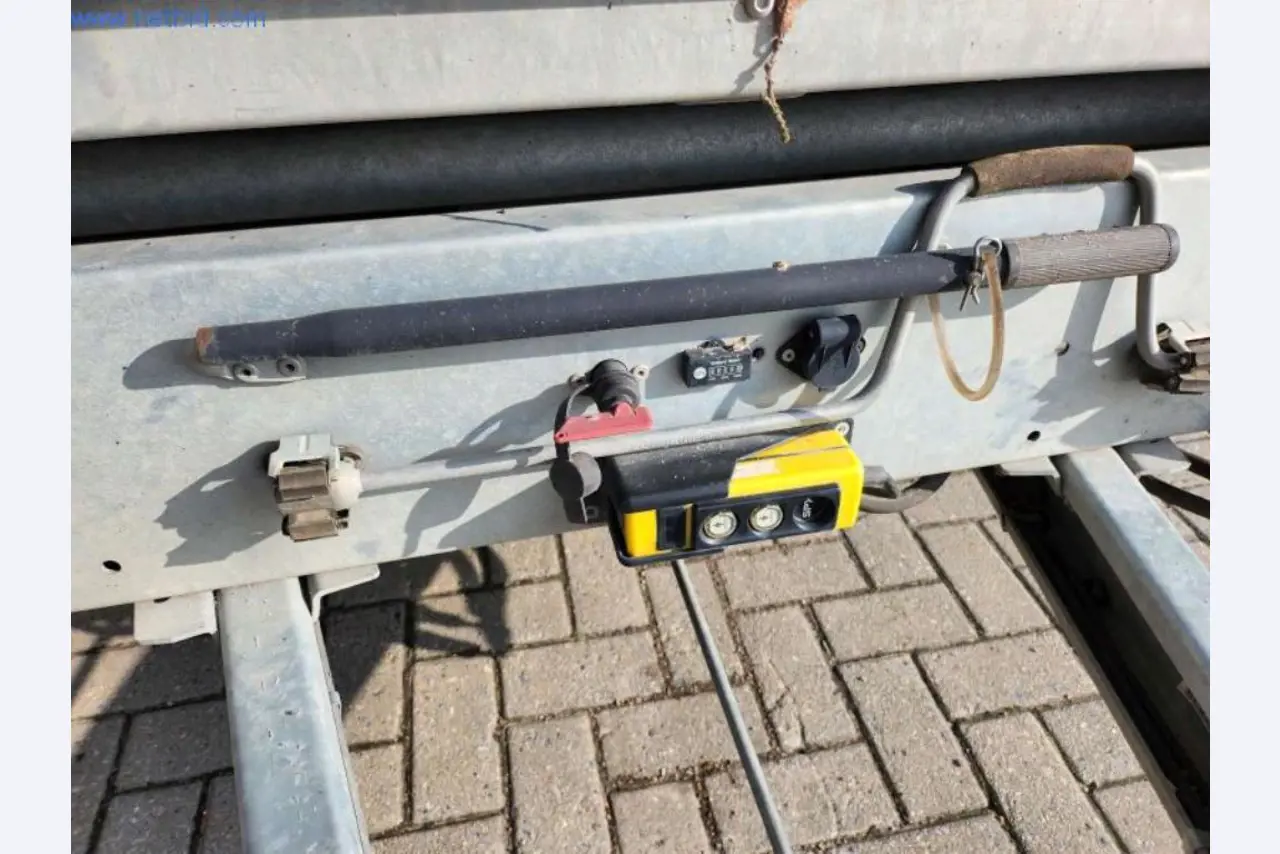 Baumaschinen und -fahrzeuge-5