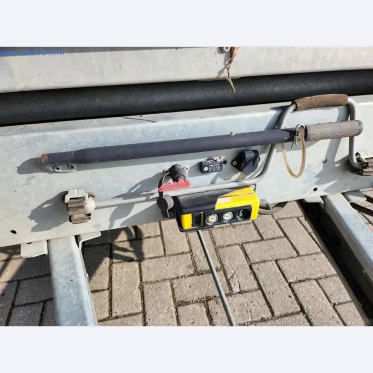 Baumaschinen und -fahrzeuge-5