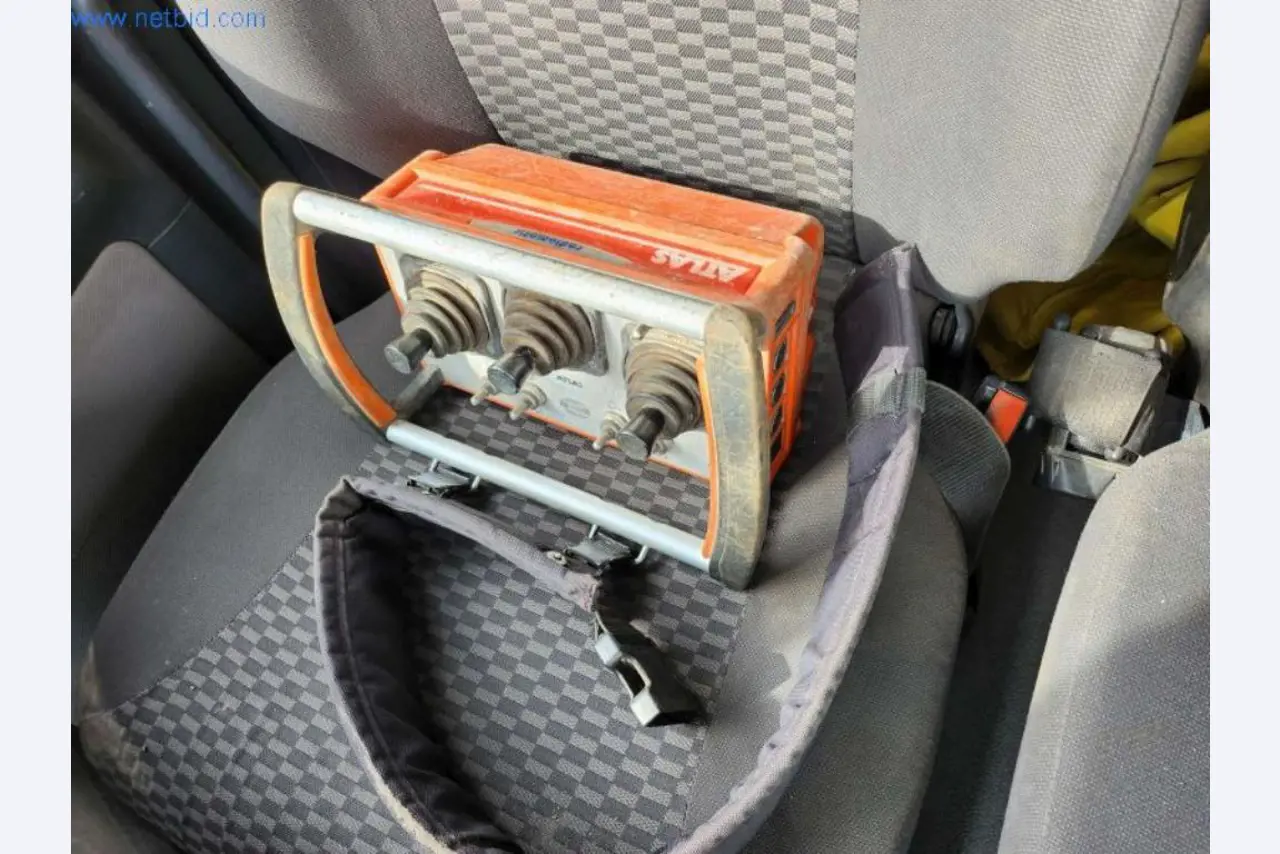 Maszyny budowlane i pojazdy-22