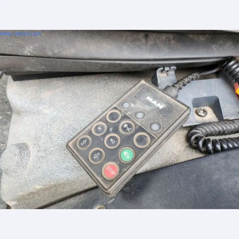 Maszyny budowlane i pojazdy-23