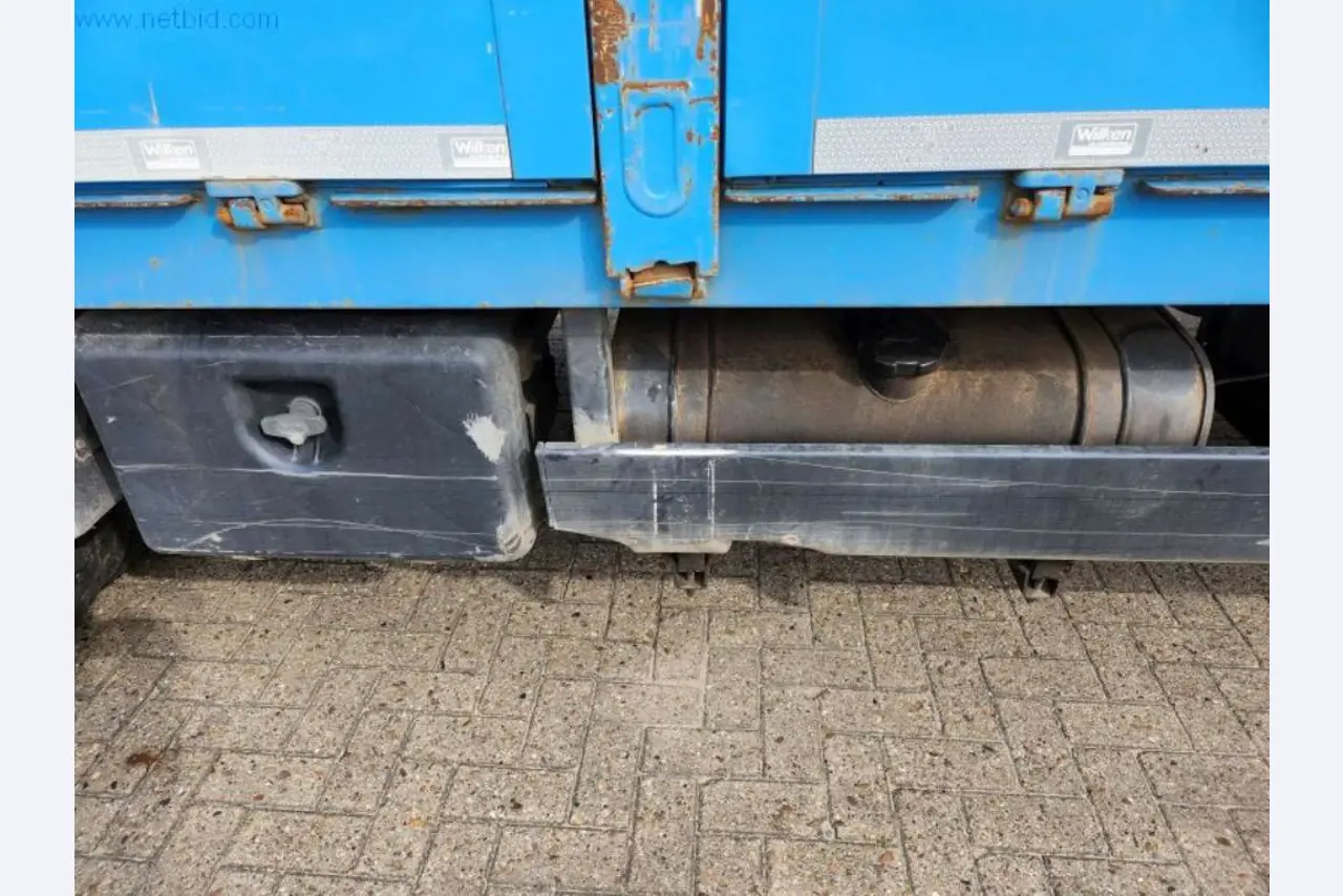 Maszyny budowlane i pojazdy-8