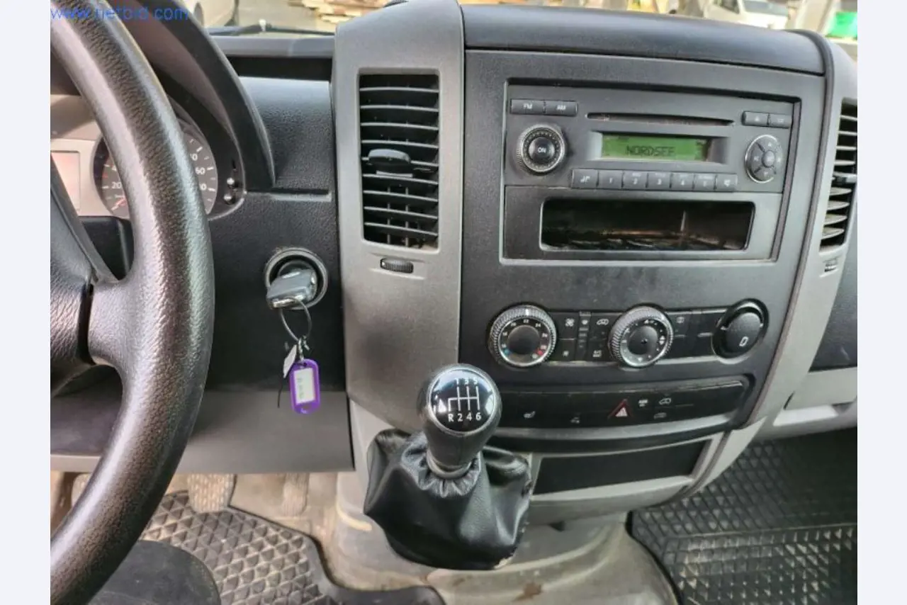 Bouwmachines en -voertuigen-8