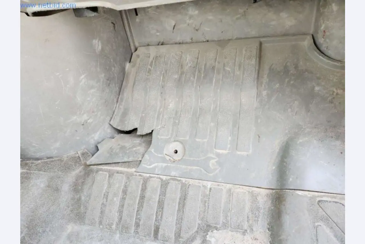 Maszyny budowlane i pojazdy-17