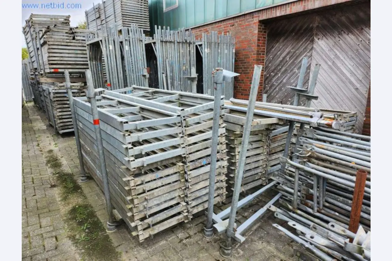 Bouwmachines en -voertuigen-3