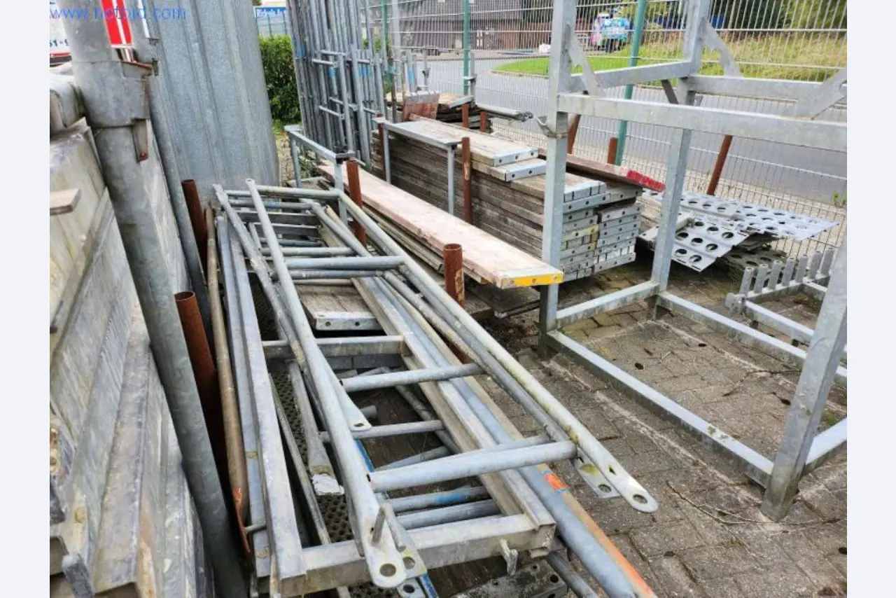 Bouwmachines en -voertuigen-7