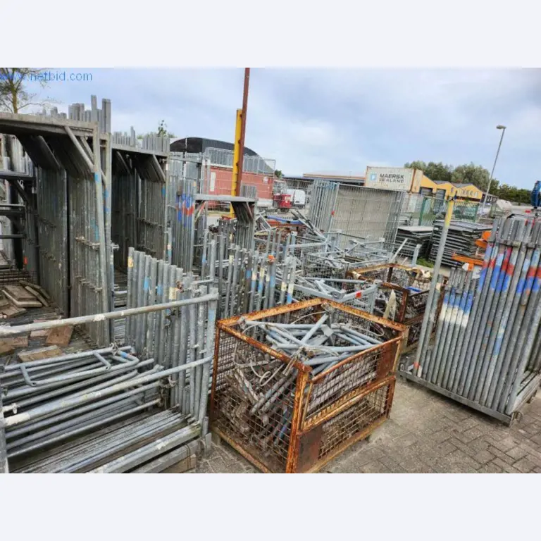 Bouwmachines en -voertuigen-8