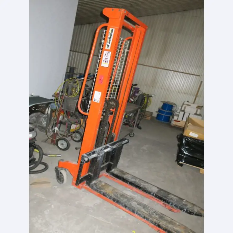 Magazijnuitrusting, elektrisch gereedschap en machineonderdelen-2