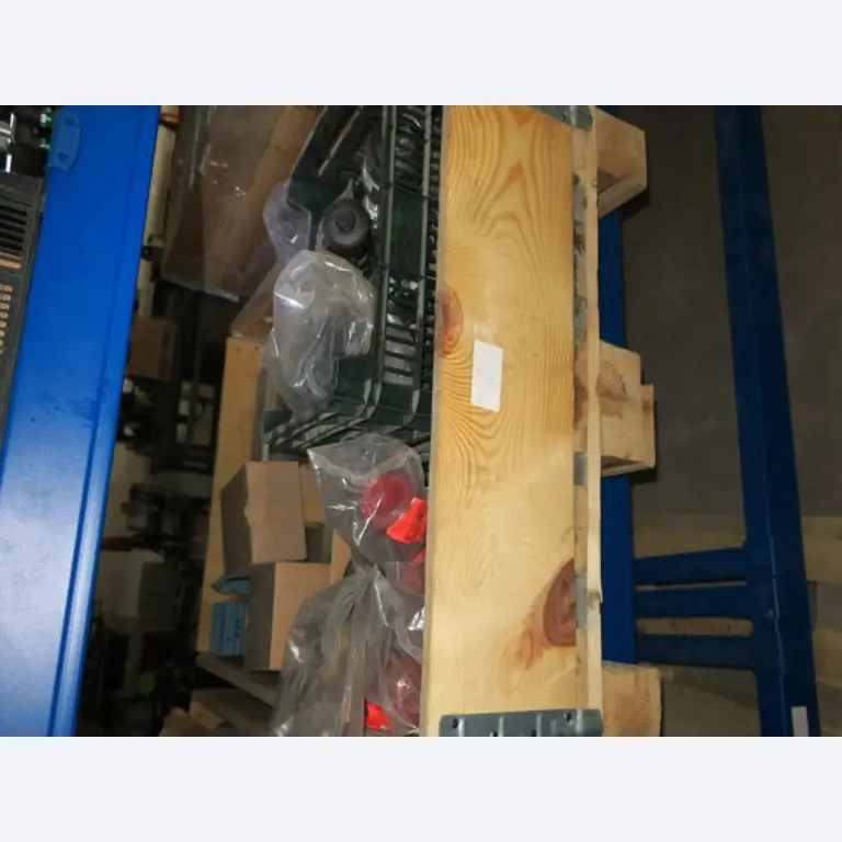 Magazijnuitrusting, elektrisch gereedschap en machineonderdelen-38