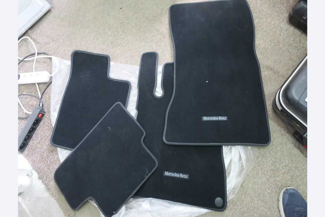 Workshop equipment, Warehouse supplies-15