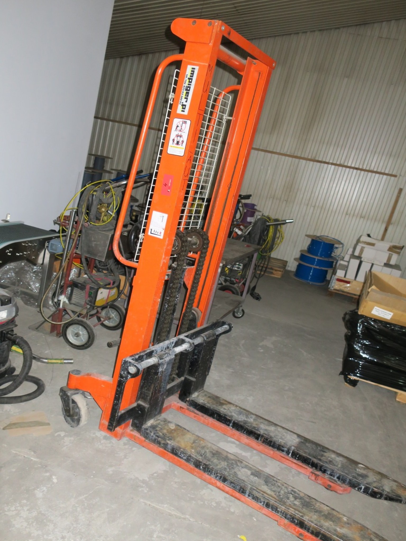 Workshop equipment, Warehouse supplies-2