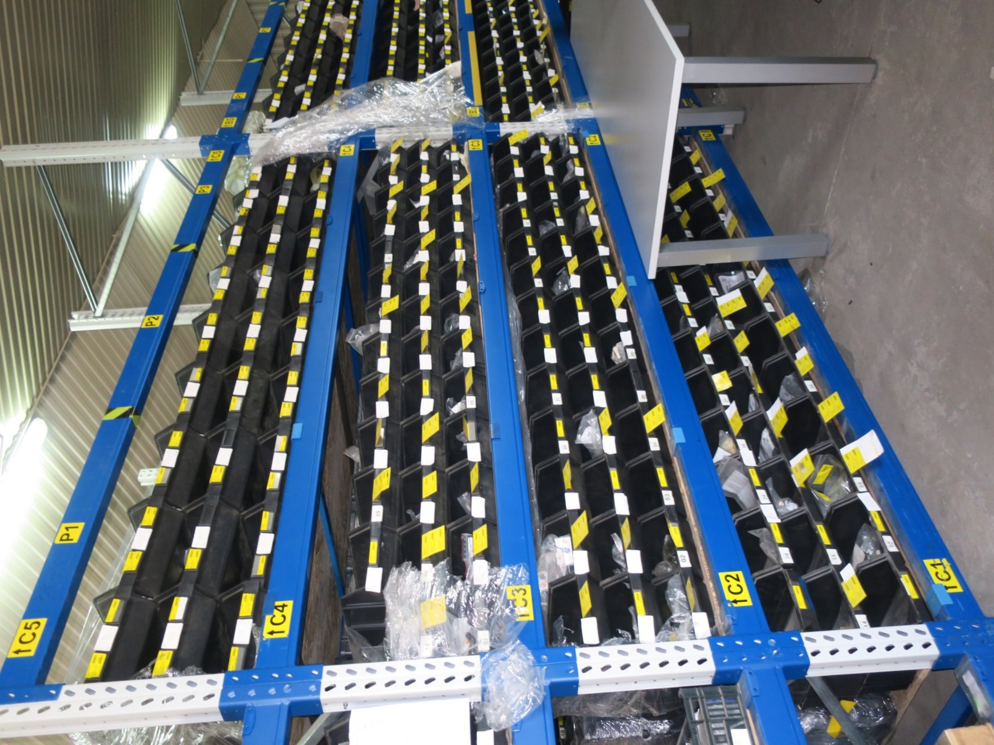 Workshop equipment, Warehouse supplies-31