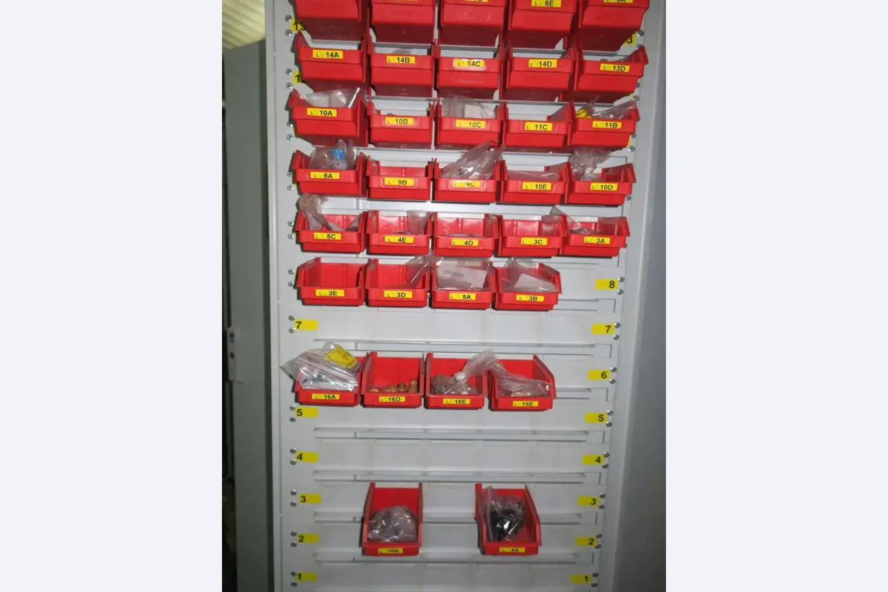 Workshop equipment, Warehouse supplies-9