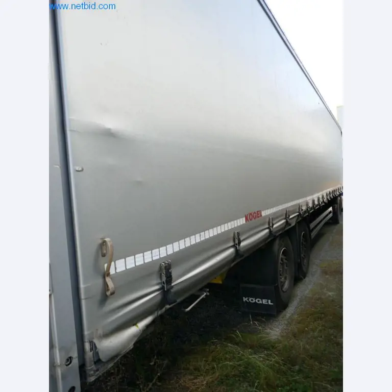 Voertuigen van een transportbedrijf-2